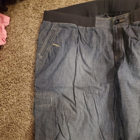 Crop/capri - Picture 2 of 2